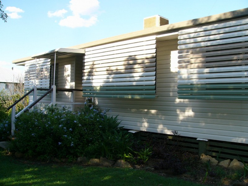 20 Wolsey Street, Taroom QLD 4420