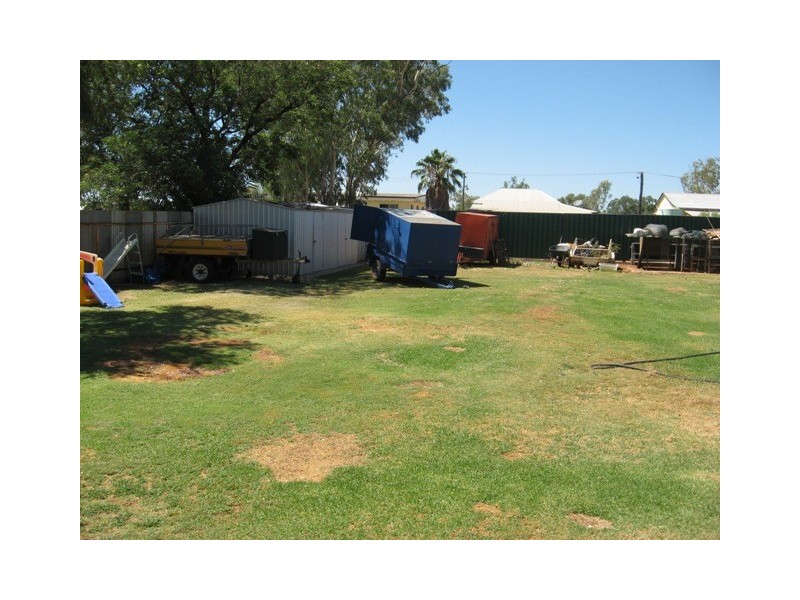 8  Brolga Street, Quilpie QLD 4480