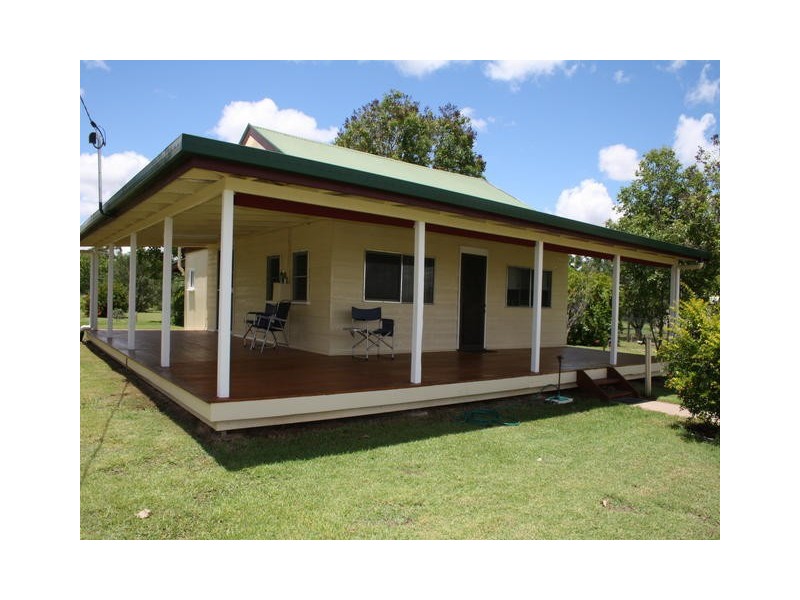13 WOODBINE STREET, Blackall QLD 4472