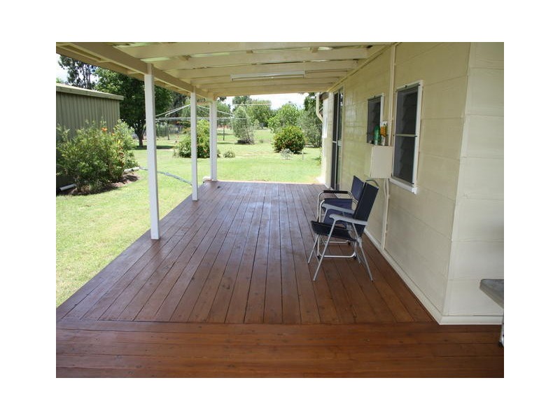 13 WOODBINE STREET, Blackall QLD 4472