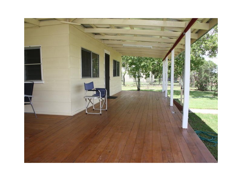 13 WOODBINE STREET, Blackall QLD 4472