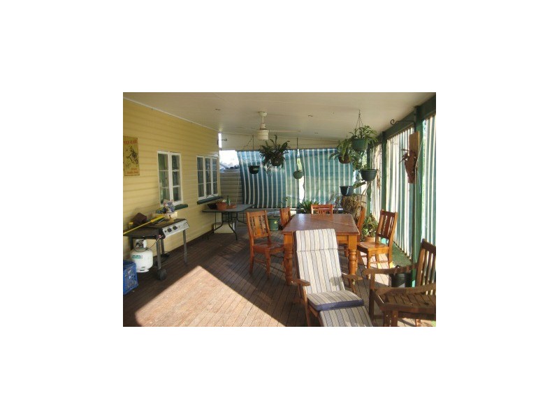 “. Iona Plains “, Tara QLD 4421