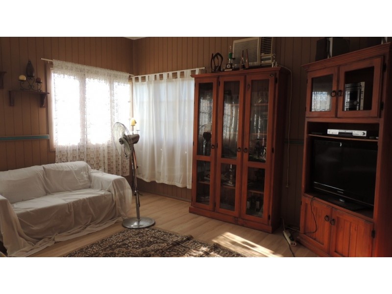 “. Iona Plains “, Tara QLD 4421