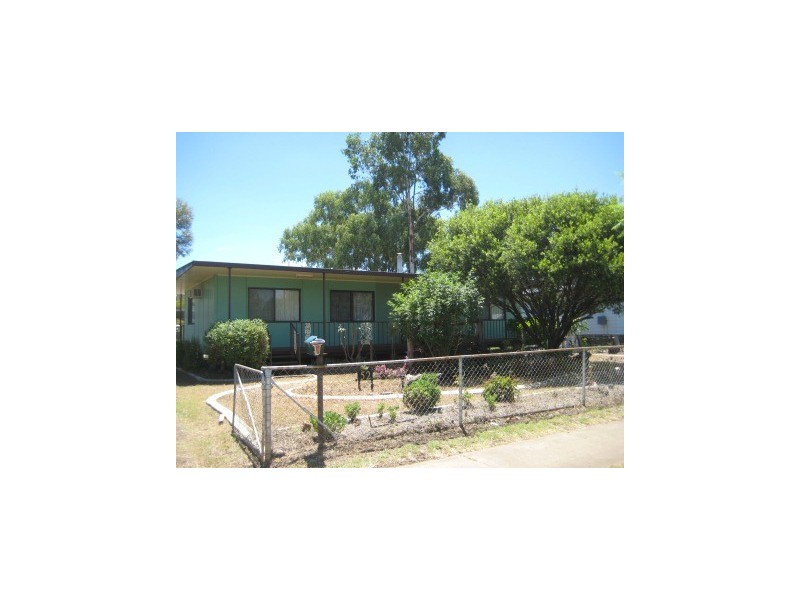 52 Arthur Street, Dalby QLD 4405