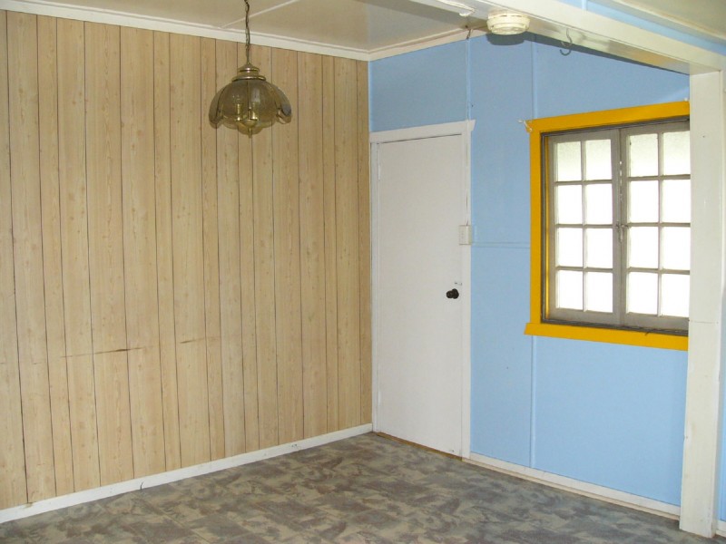 8 North Street, Taroom QLD 4420