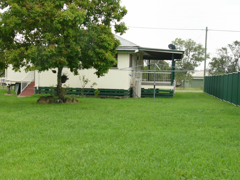 8 North Street, Taroom QLD 4420