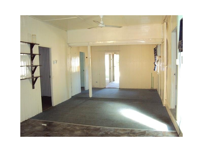 107 Wren Street, Longreach QLD 4730