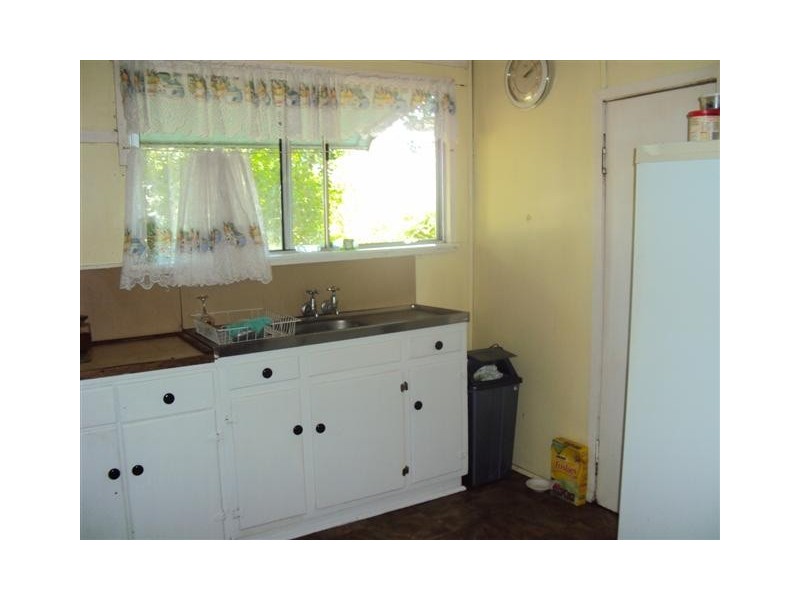 155 Crane Street, Longreach QLD 4730