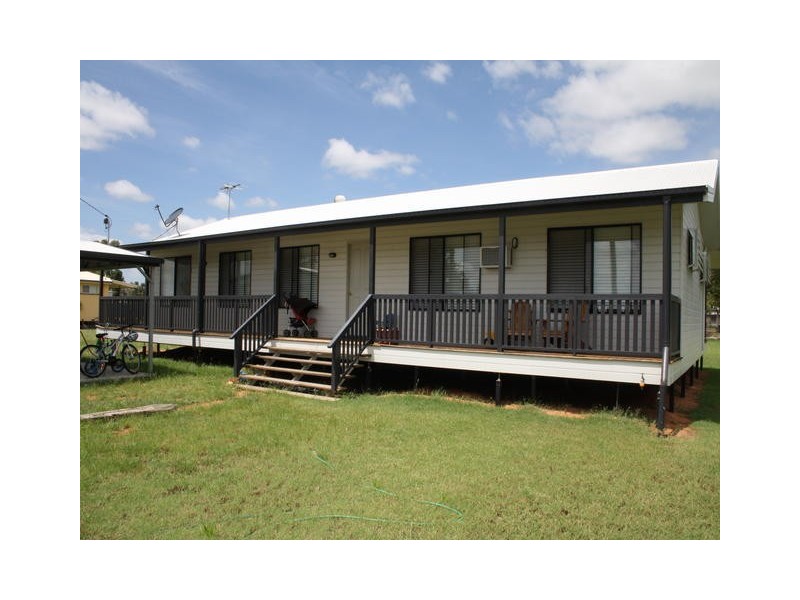28 BEDFORD STREET, Blackall QLD 4472