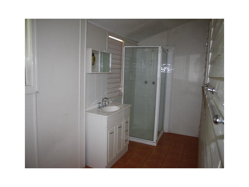 66 SHAMROCK ST, Blackall QLD 4472