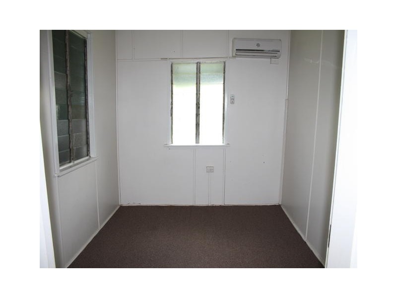 66 SHAMROCK ST, Blackall QLD 4472