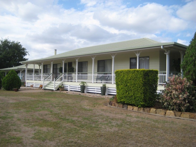 135 Nicholson Street, Dalby QLD 4405
