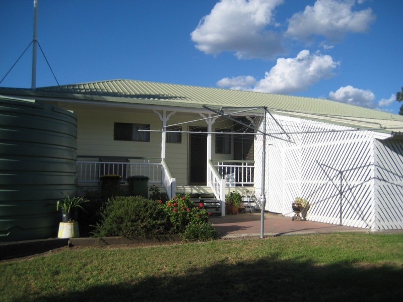 135 Nicholson Street, Dalby QLD 4405