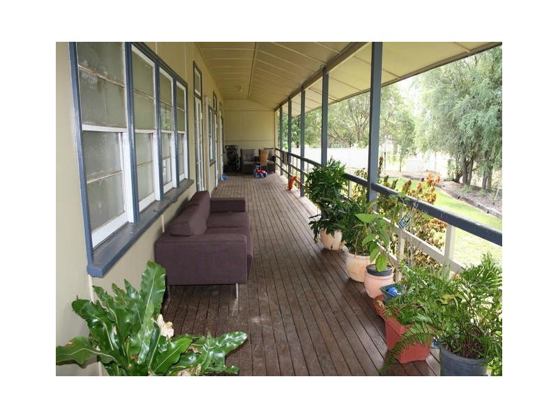 28 GARDEN STREET, Blackall QLD 4472