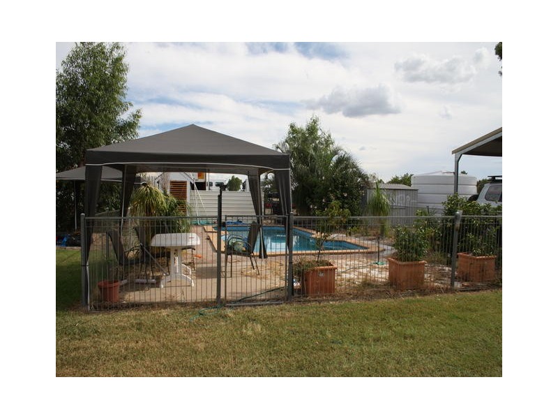 28 GARDEN STREET, Blackall QLD 4472