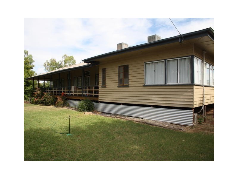 28 GARDEN STREET, Blackall QLD 4472