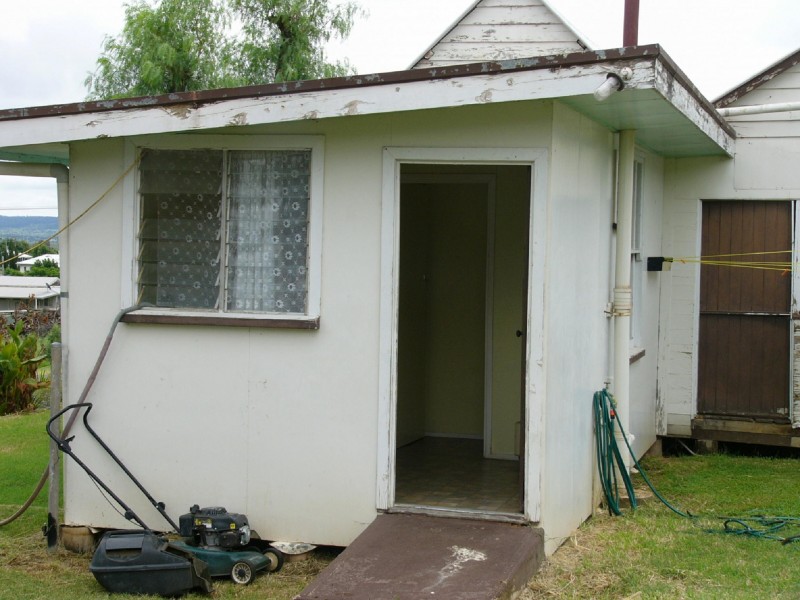 27 Wolsey Street, Taroom QLD 4420