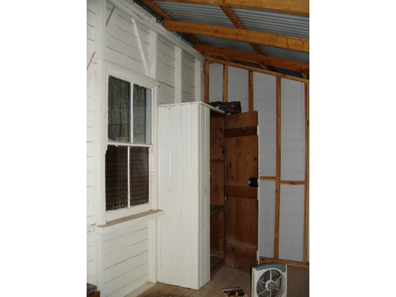 27 Wolsey Street, Taroom QLD 4420