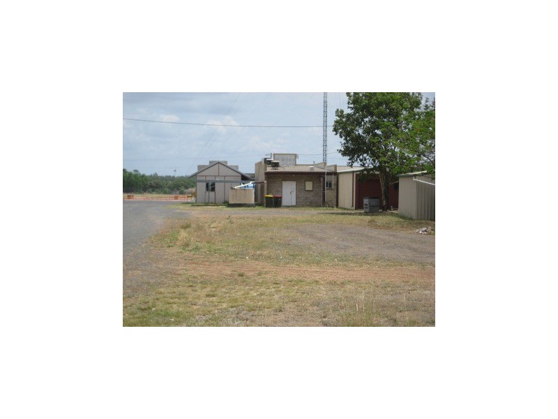 49 Peak Downs Street, Capella QLD 4723