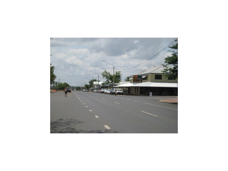 49 Peak Downs Street, Capella QLD 4723