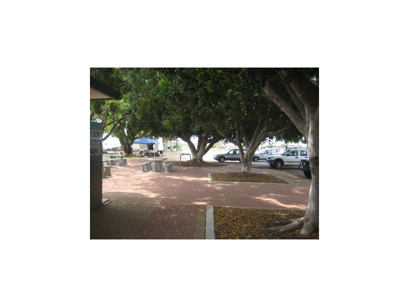 49 Peak Downs Street, Capella QLD 4723