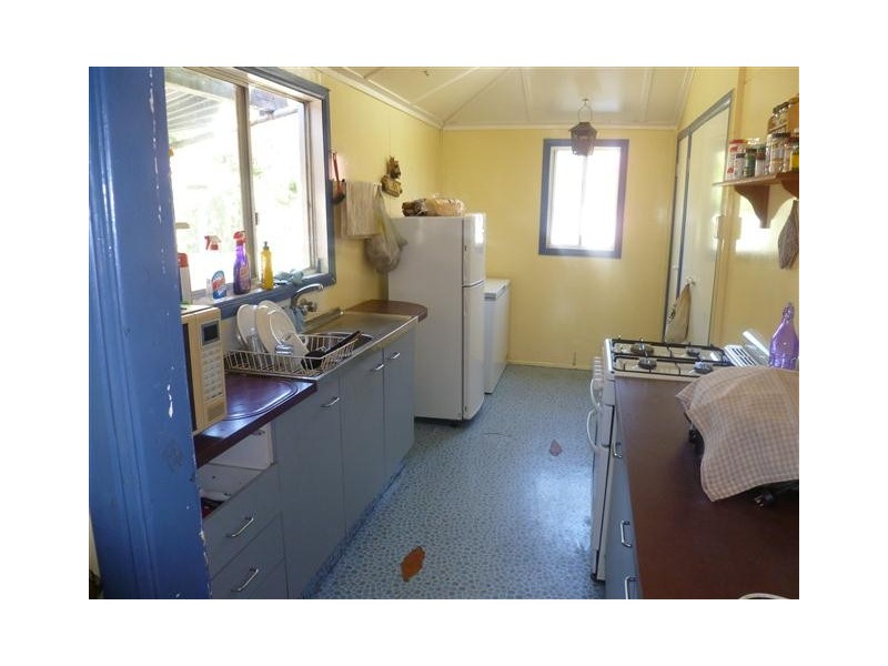 42 Feather, Roma QLD 4455