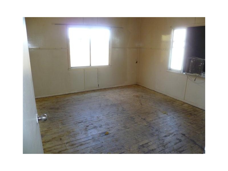 17 MAJOR, Roma QLD 4455