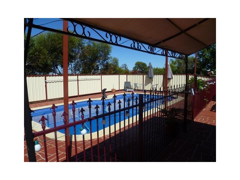 78 Hartleys Lane, Roma QLD 4455