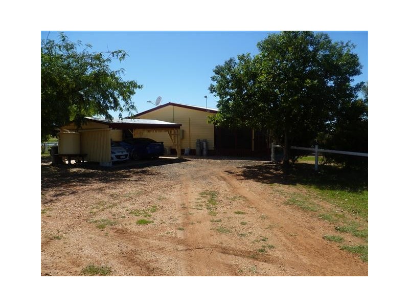 78 Hartleys Lane, Roma QLD 4455