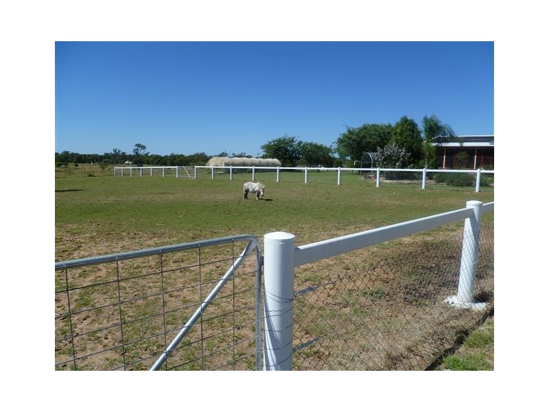 78 Hartleys Lane, Roma QLD 4455