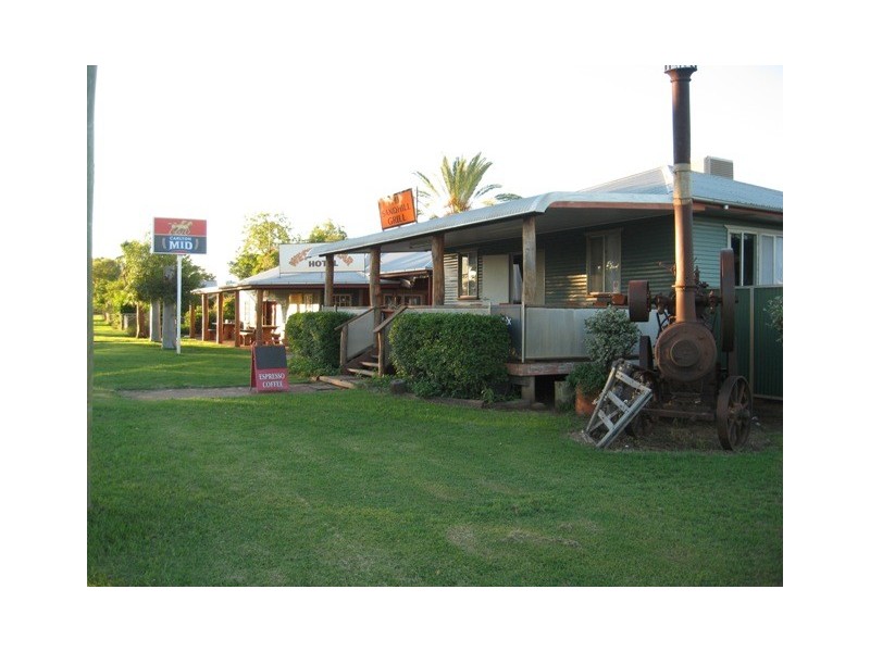 15 Albert Street, Windorah QLD 4481