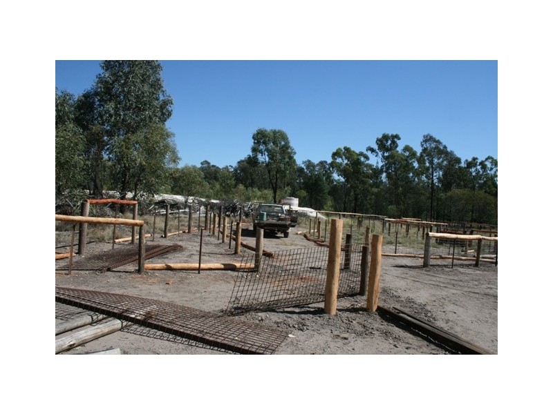 1001 WIEMABILLA RD, Chinchilla QLD 4413