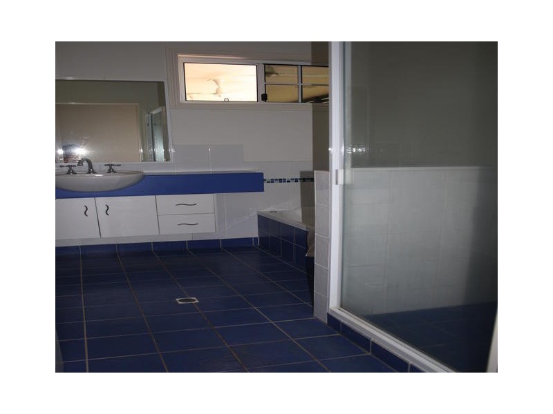 127 THISTLE STREET, Blackall QLD 4472