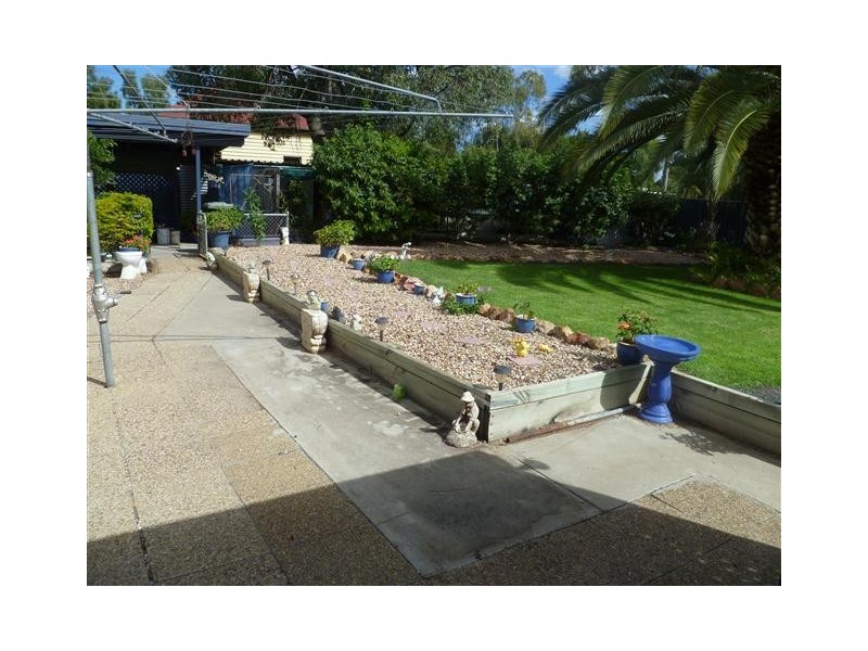 26 MCDOWALL ST, Roma QLD 4455