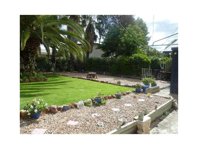 26 MCDOWALL ST, Roma QLD 4455