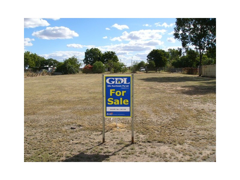12 ACACIA STREET, Blackall QLD 4472