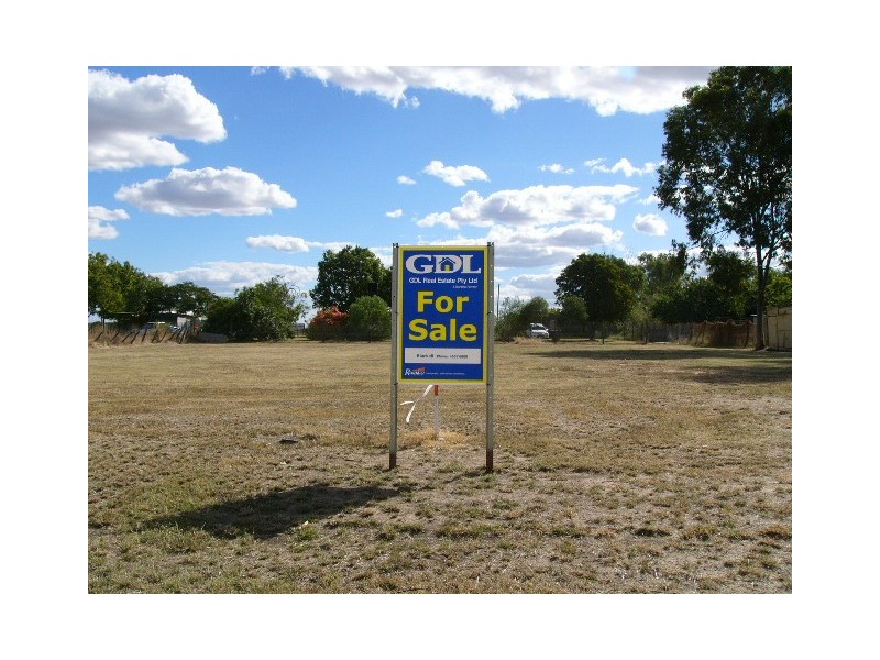 12 ACACIA STREET, Blackall QLD 4472
