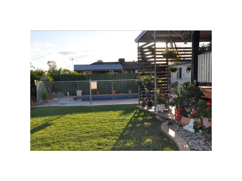 14 ROSEDALE CLOSE, Roma QLD 4455