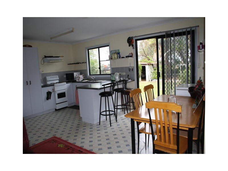 32 GARDEN STREET, Blackall QLD 4472
