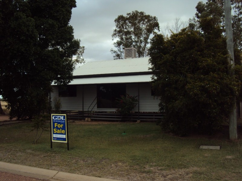 33 Lark Street, Longreach QLD 4730