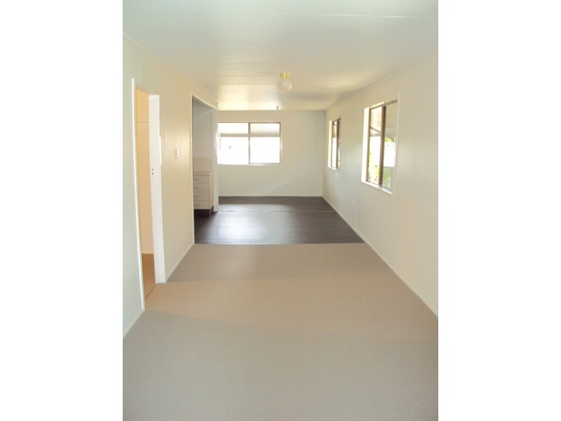 33 Lark Street, Longreach QLD 4730