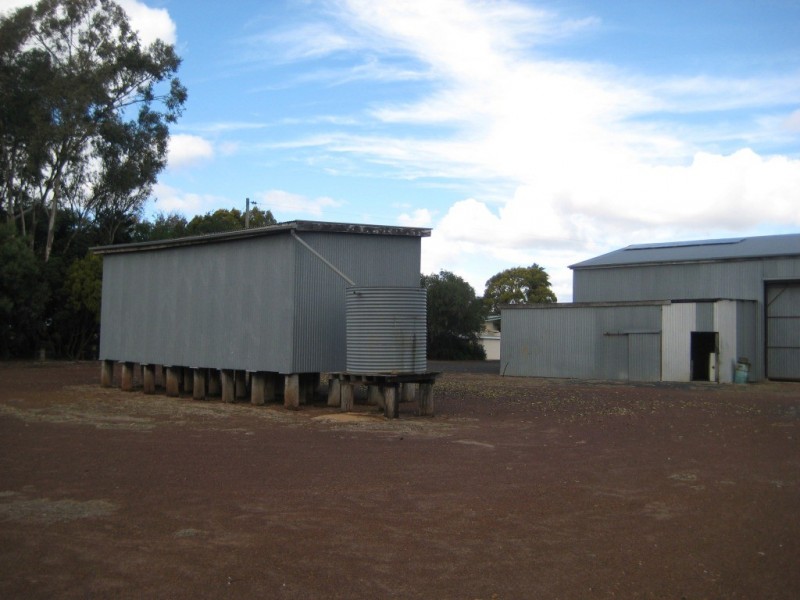 Kupunn QLD 4405