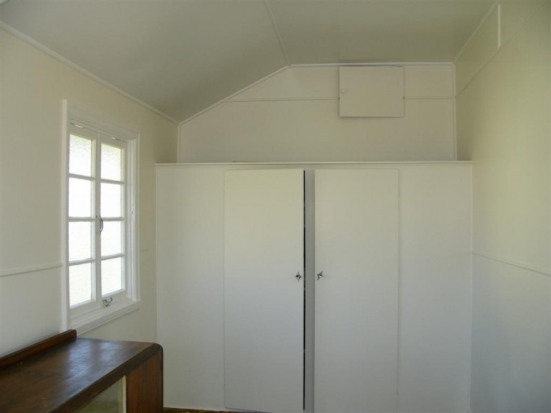 9 Kelman Street, Taroom QLD 4420