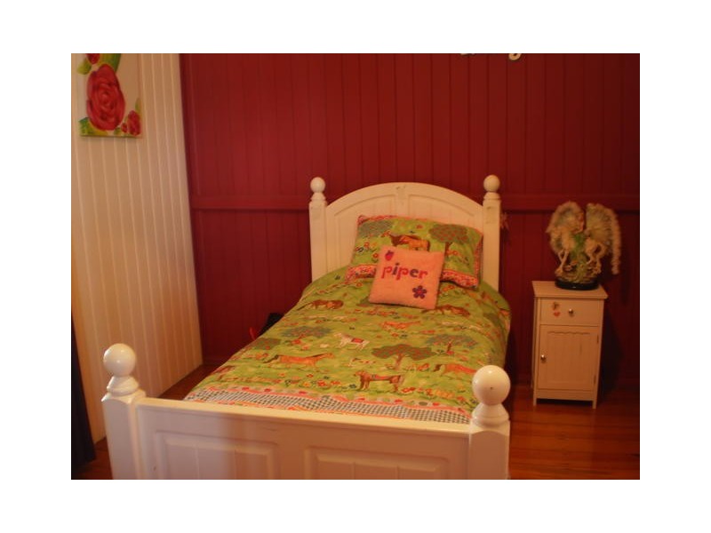 15 MYRTLE STREET, Blackall QLD 4472