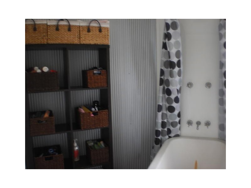 15 MYRTLE STREET, Blackall QLD 4472