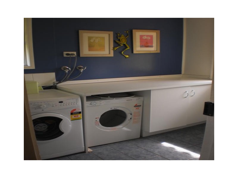 15 MYRTLE STREET, Blackall QLD 4472