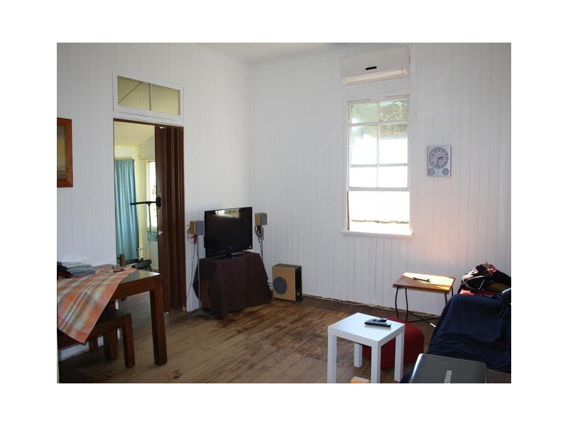 17 ACACIA STREET, Blackall QLD 4472