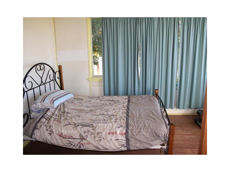 17 ACACIA STREET, Blackall QLD 4472