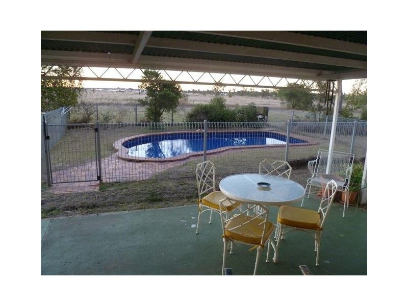 146A Northern Road, Roma QLD 4455