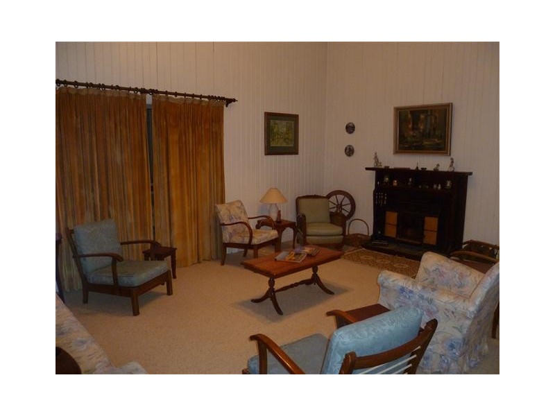 146A Northern Road, Roma QLD 4455